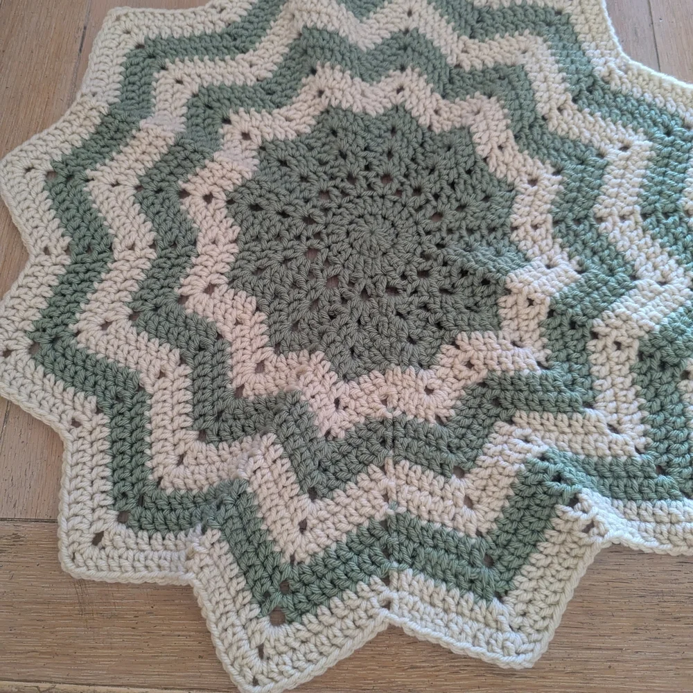 Green and Cream Hand-Crocheted Star Rug